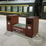 广东深圳站分类钢木垃圾箱案例